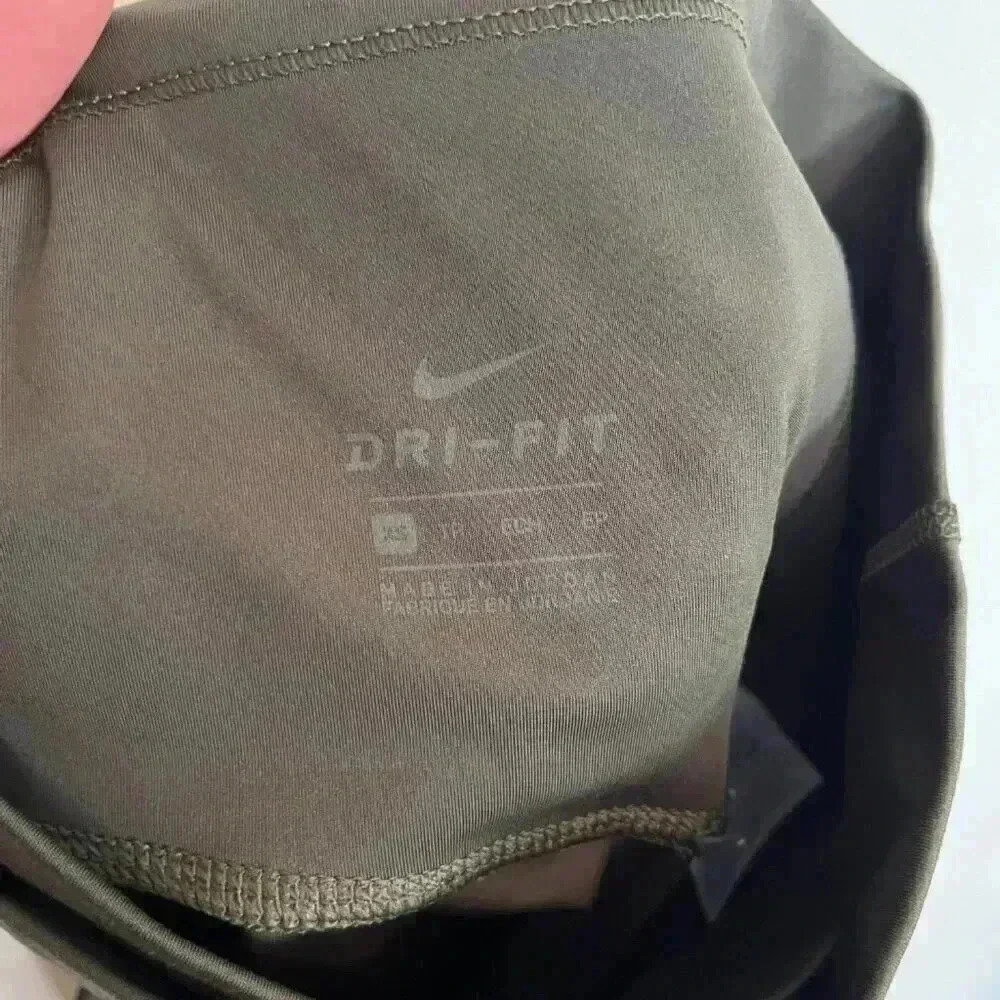 Nike Dri-FIT High Rise Leggings - Picture 9 of 9